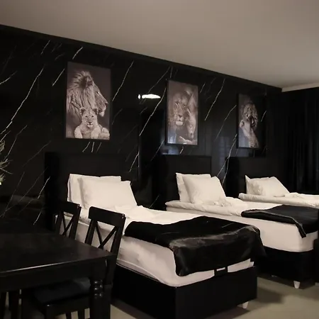 Melange Rooms